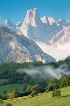 Vistas desde Cabrales del Pico Urriellu, en el macizo central de Picos de Europa.